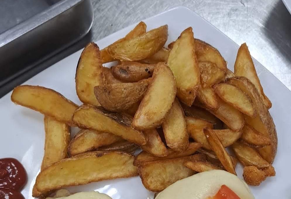 Cartofi WEDGES (200g)